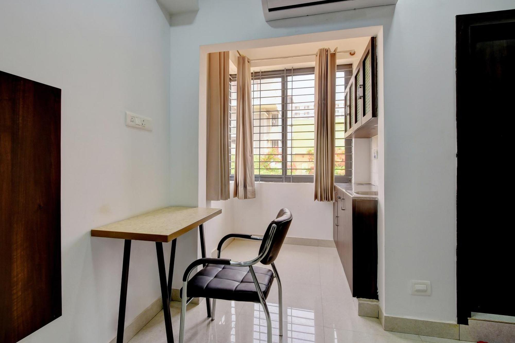 Super Grand Collection O Near Sarjapur Road Near 7D Voyage Hotel Бангалор Екстериор снимка