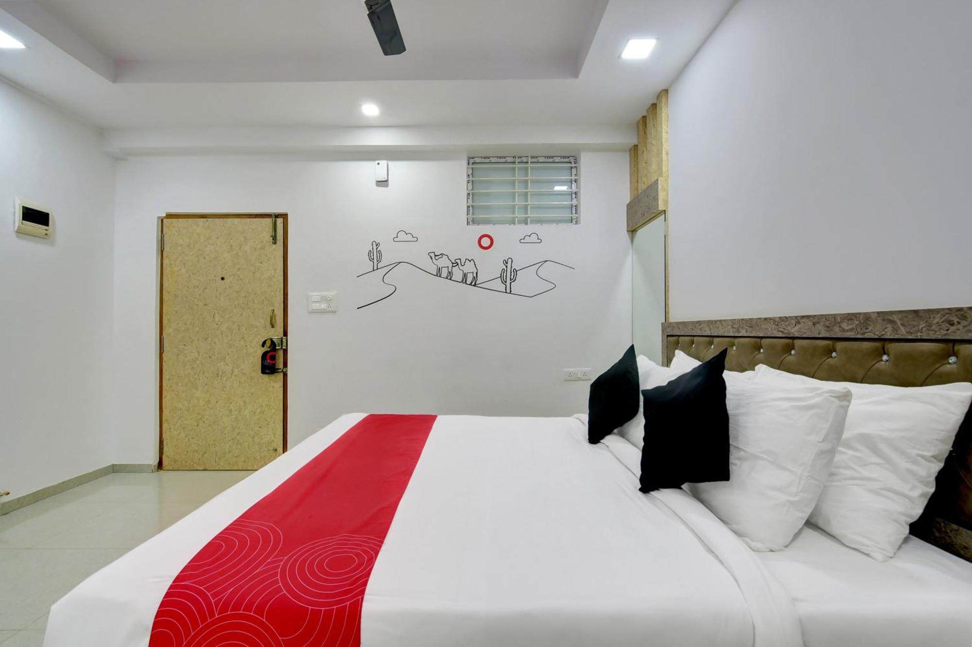 Super Grand Collection O Near Sarjapur Road Near 7D Voyage Hotel Бангалор Екстериор снимка