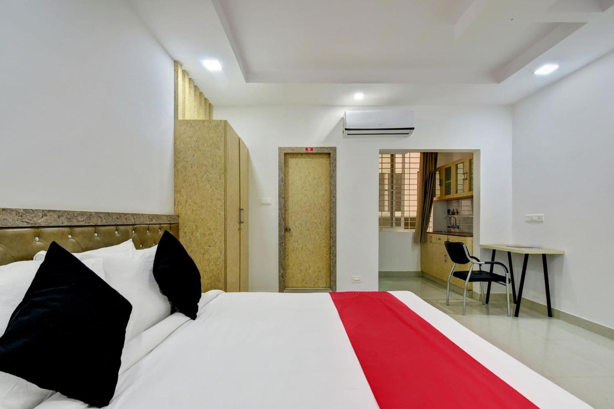 Super Grand Collection O Near Sarjapur Road Near 7D Voyage Hotel Бангалор Екстериор снимка