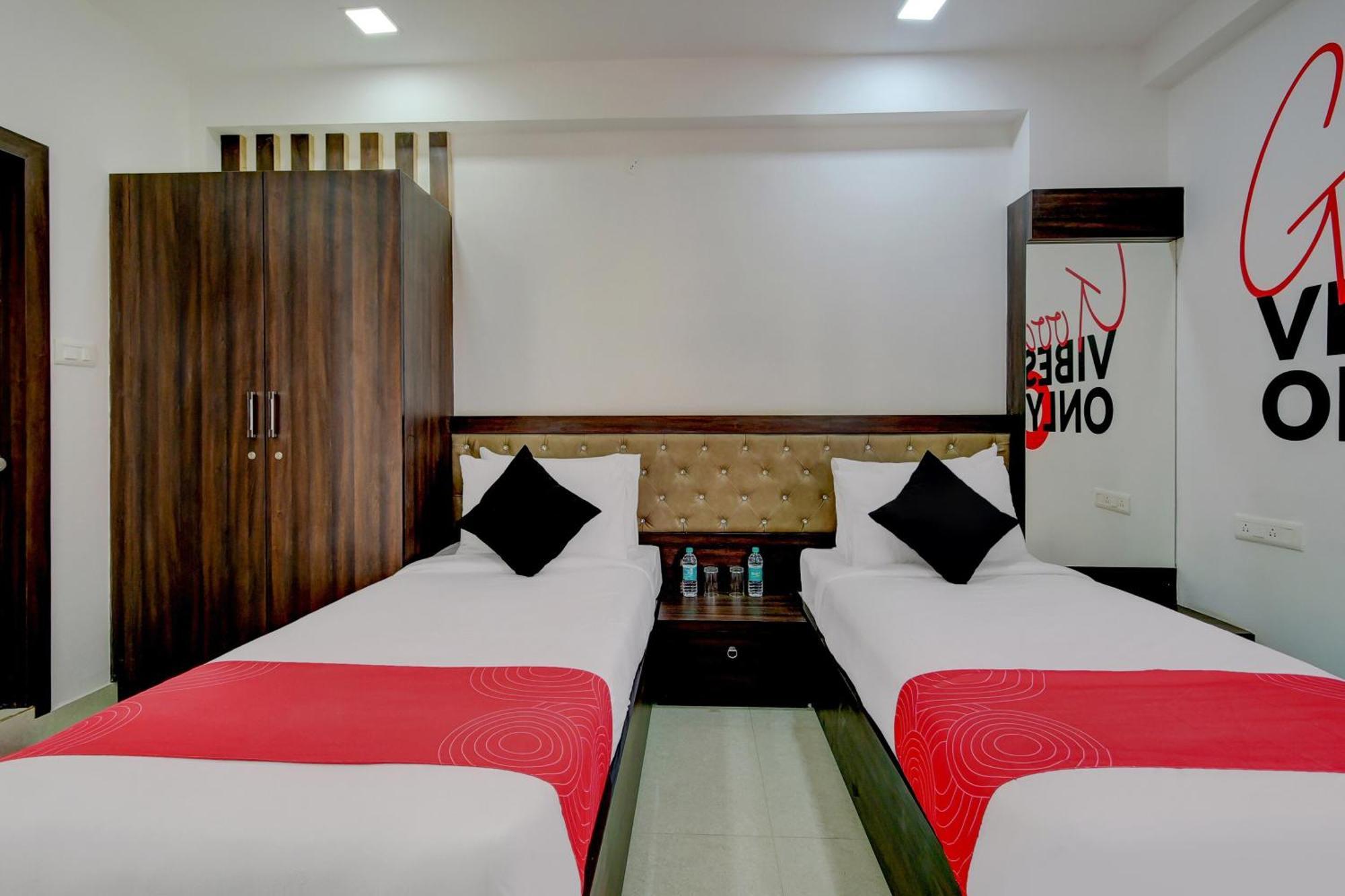 Super Grand Collection O Near Sarjapur Road Near 7D Voyage Hotel Бангалор Екстериор снимка