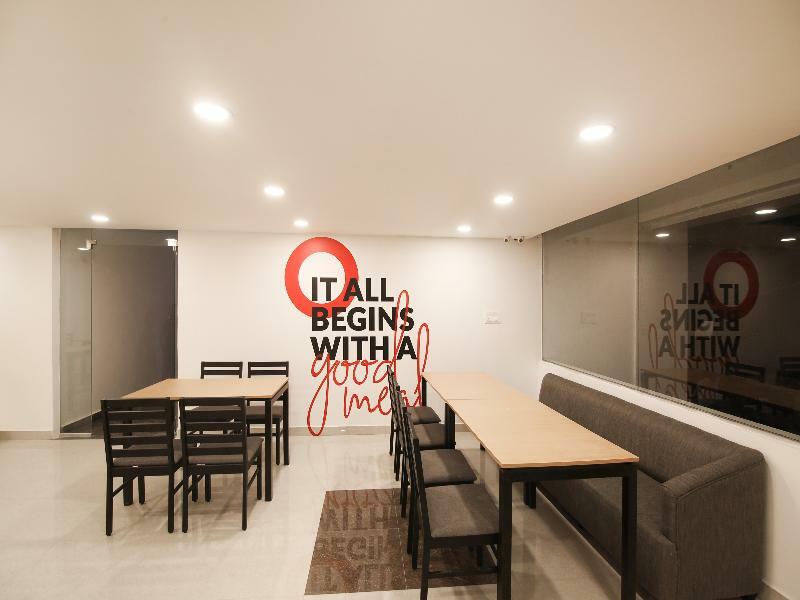 Super Grand Collection O Near Sarjapur Road Near 7D Voyage Hotel Бангалор Екстериор снимка